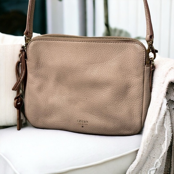 Fossil blush beige genuine leather cross  body bag - Picture 1 of 7